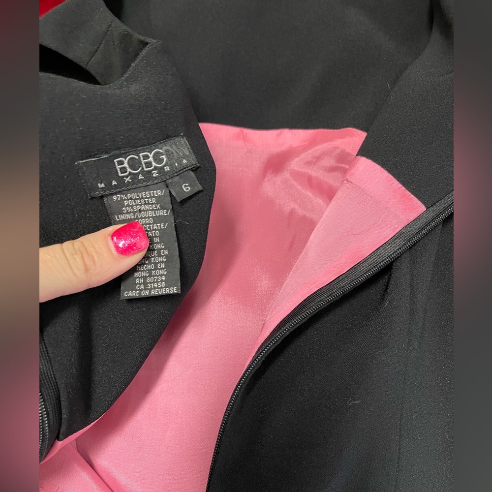 Size 6 BCBG MAXAZRIA stunning black dress with bright pink inner lining! - Picture 5 of 5